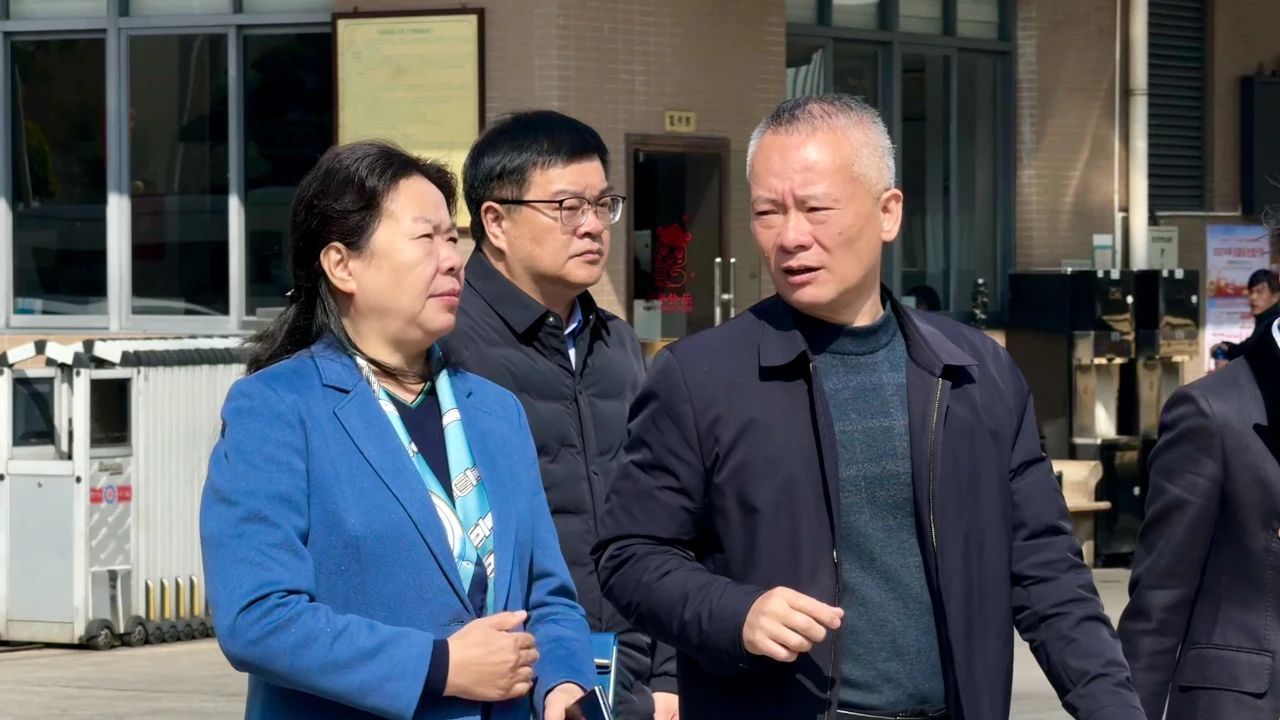 洛江区委书记颜丽明莅临新源重工调研指导节后复工复产工作