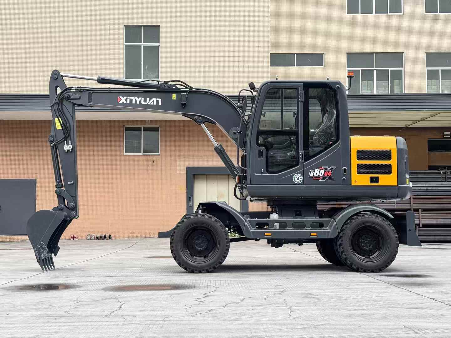 B80G4 轮式挖掘机